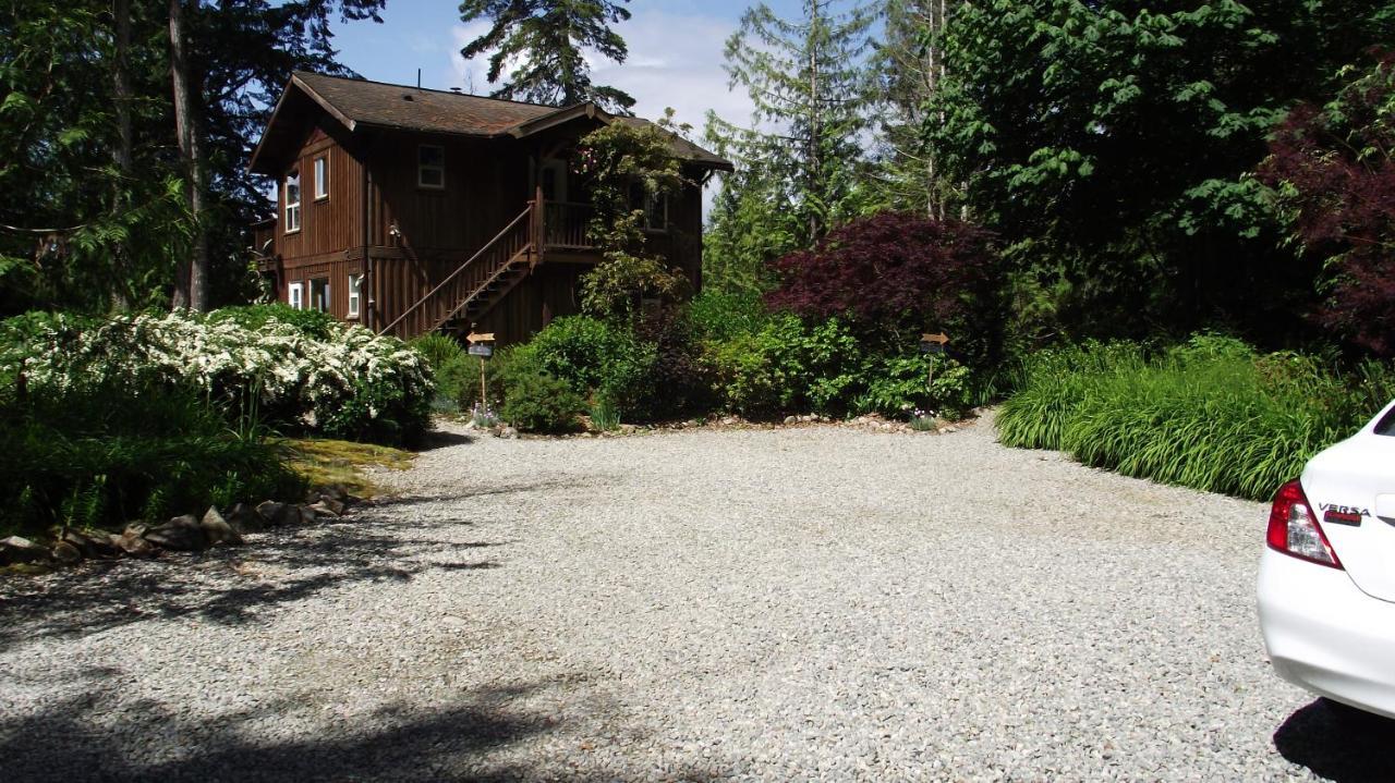 Secret Cove Cottage Suites Halfmoon Bay Экстерьер фото